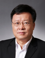 高文-原北京大学信息科学技术学院院长