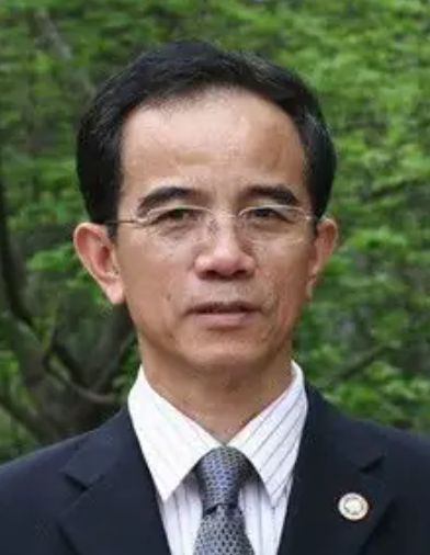 孙逢春.中国工程院院士，北京理工大学机械与车辆学院教授